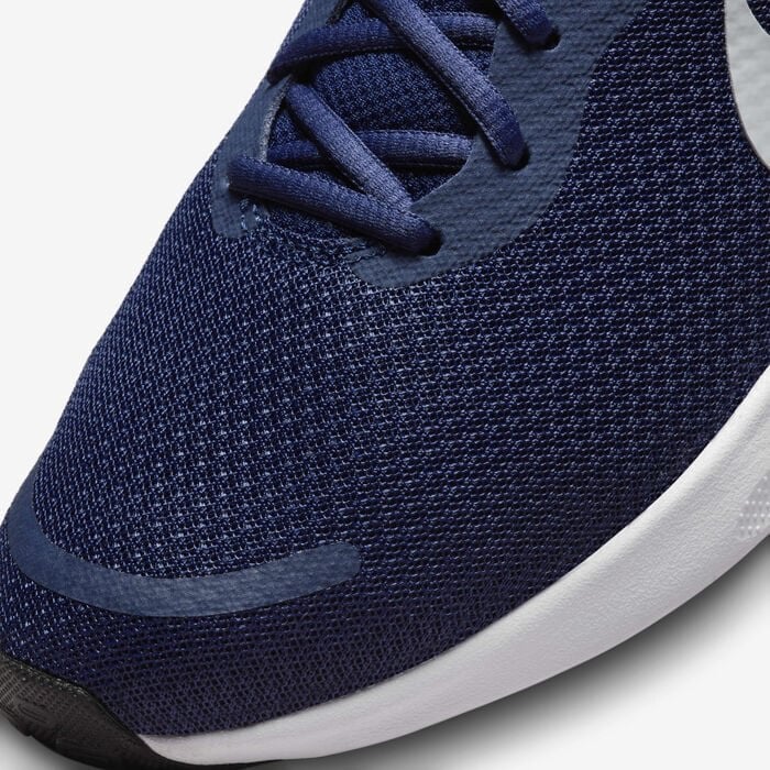 Nike meeste jooksujalatsid REVOLUTION 7, sinine-valge hind ja info | Spordijalatsid ja vabaajajalatsid meestele | hansapost.ee