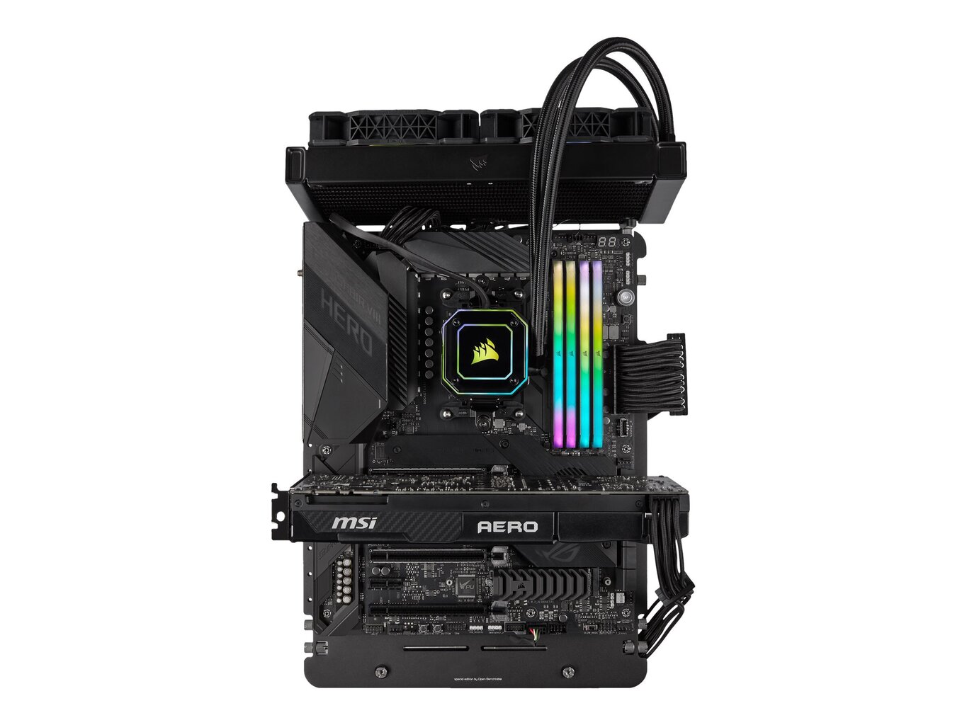 Corsair Vengeance RGB RT (CMN32GX4M4Z3600C18) цена и информация | Operatiivmälu | hansapost.ee