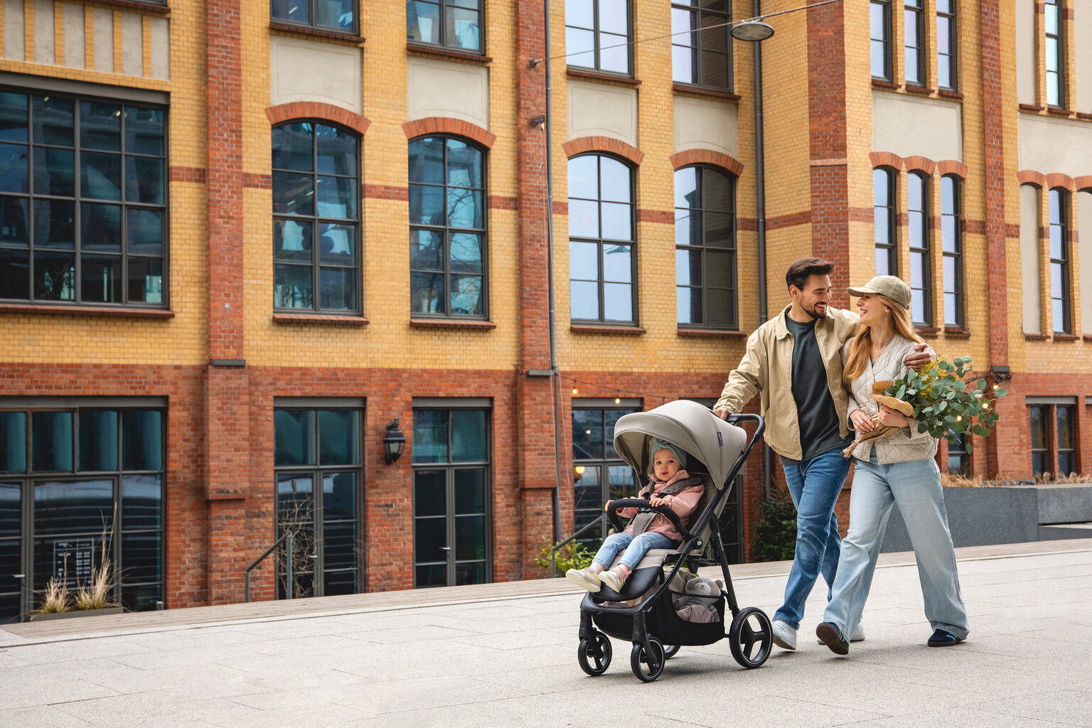 Sportlik jalutuskäru Kinderkraft Trig 3, beige hind ja info | Vankrid, jalutuskärud | hansapost.ee