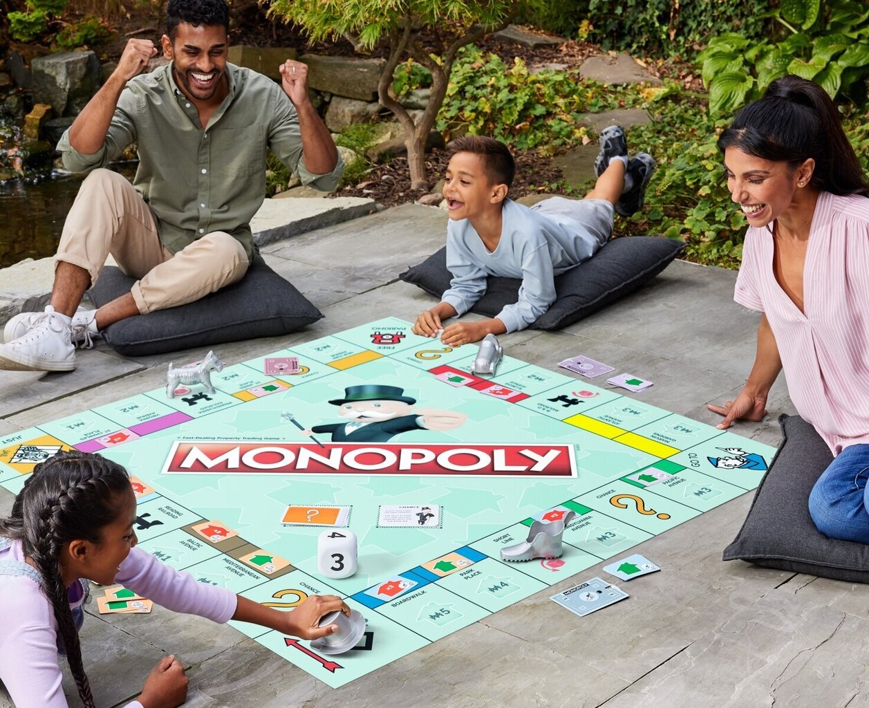 Lauamäng Spinmaster Game Giant Monopoly, 6068016 цена и информация | Lauamängud ja mõistatused perele | hansapost.ee