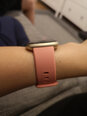 Fitbit Versa 3 Pink Clay/Soft Gold hind